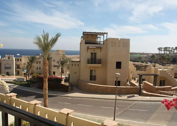 فندق تايم سويتس أزورا سهل حشيش الغردقة
