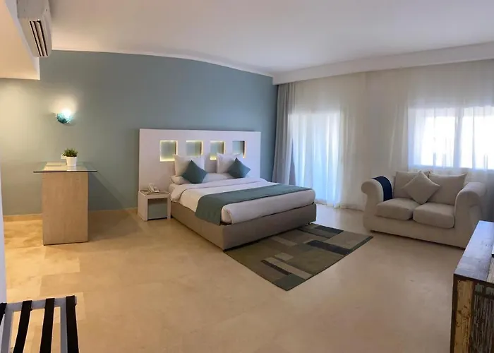 فندق تايم سويتس أزورا سهل حشيش